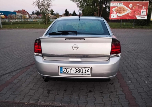 Opel Vectra cena 5535 przebieg: 231106, rok produkcji 2003 z Oława małe 16